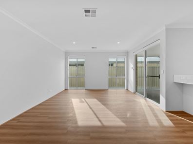 15 Marigold Way, Alkimos WA 6038