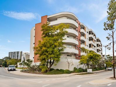 2/2 Rowe Avenue, Rivervale WA 6103