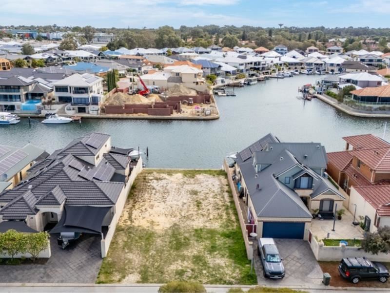 31 Leisure Way, Halls Head WA 6210