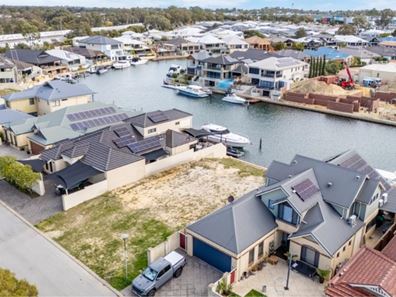 31 Leisure Way, Halls Head WA 6210