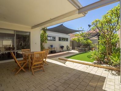 14 Casals Vista, Stirling WA 6021