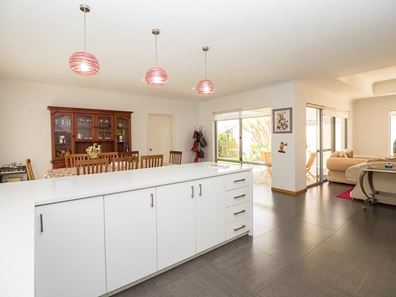 14 Casals Vista, Stirling WA 6021