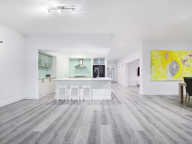 6 Grassbird Parade, Gwelup WA 6018