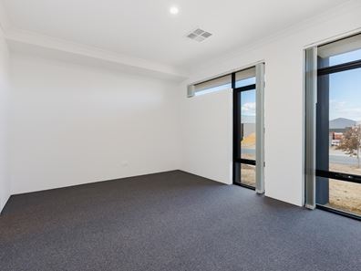 20 Pinarello Street, Madora Bay WA 6210