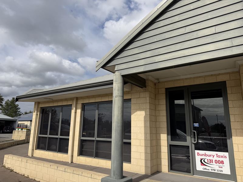 Unit 2/15 Broadway, Pelican Point