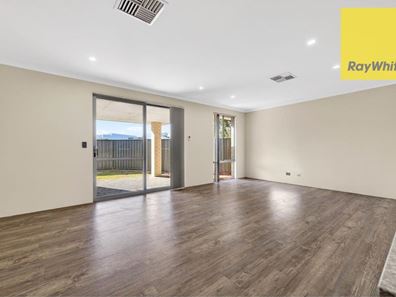 148 Mornington Crescent, Wandi WA 6167