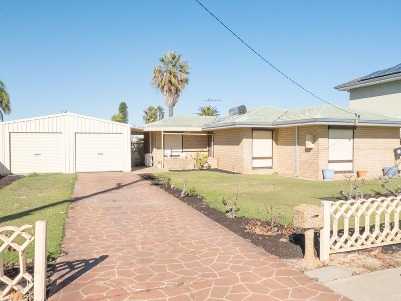 62 Council Avenue, Rockingham WA 6168