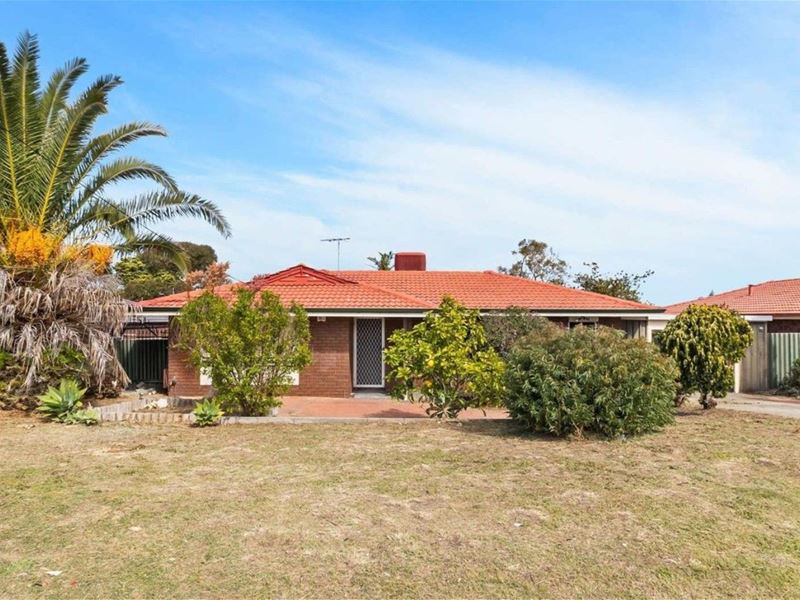 45 Whitworth Avenue, Girrawheen WA 6064
