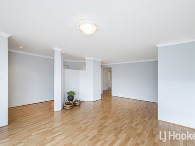 17 Thomasia Street, Huntingdale WA 6110
