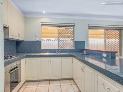 12 Tinsley Close, Atwell WA 6164