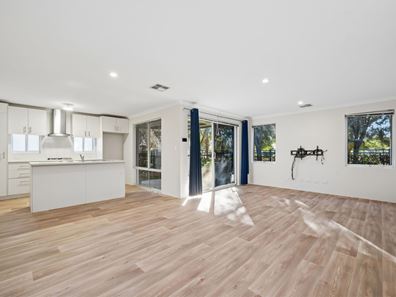 12 Tringa Crescent, Harrisdale WA 6112