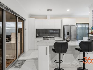 34 Swithland Way, Aveley WA 6069