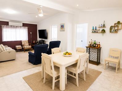 142/1 Williams Way, Seabird WA 6042