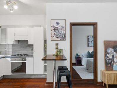 2/158 Broadway, Crawley WA 6009