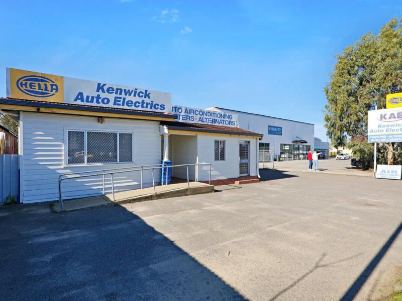 1708 Albany Highway, Kenwick WA 6107