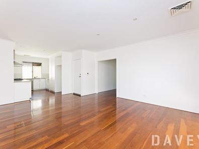 244 Holbeck Street, Doubleview WA 6018
