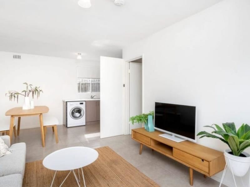 4/76 Deanmore Rd, Scarborough WA 6019