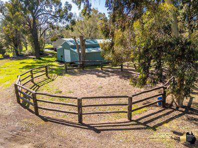 605 Orchard Road, Wooroloo WA 6558