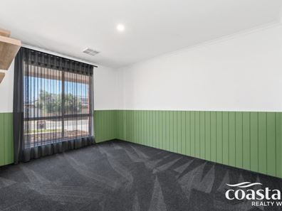 56 Carissa Turn, Halls Head WA 6210