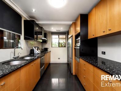 9 Fenellia Crescent, Craigie WA 6025
