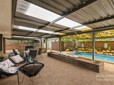 18 Shirley Road, Walliston WA 6076