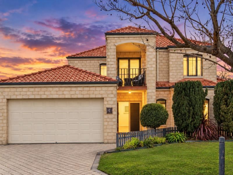 4 Bronzewing Loop, Wembley WA 6014