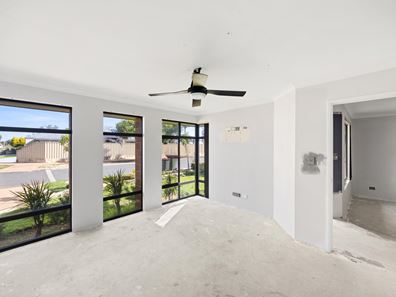 2 Adeline Drive, Millbridge WA 6232
