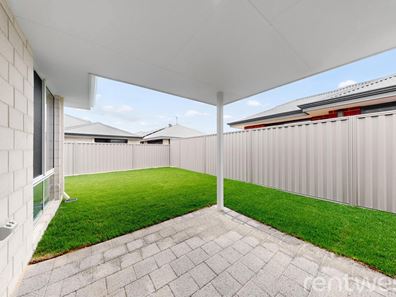 16 Earls Wy, South Yunderup WA 6208