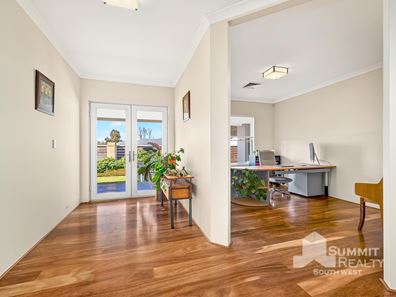 3 Hutt Drive, Dalyellup WA 6230