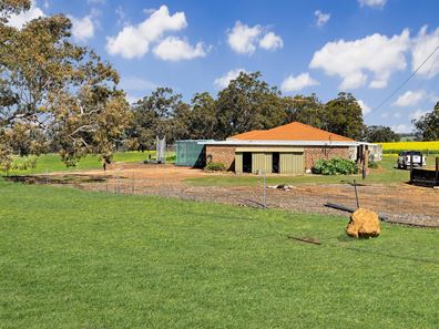 30 English Rd, Dardadine WA 6392