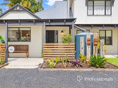 9 Reef Place, Leschenault WA 6233