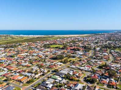 16 Clermont Place, Port Kennedy WA 6172