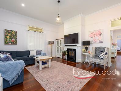 27 Hartung Street, Mundaring WA 6073