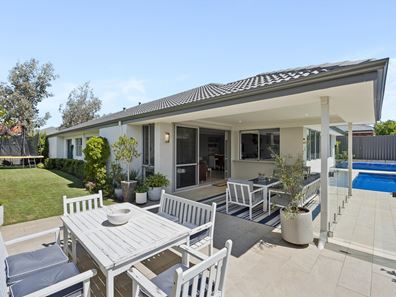 7 Bindi Way, Landsdale WA 6065