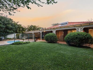 14 Macrae Road, Applecross WA 6153