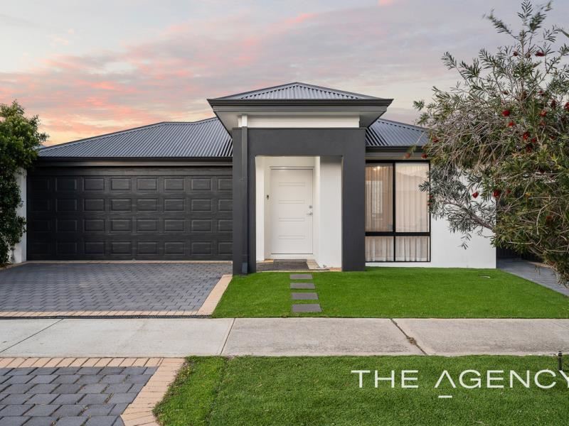 6 Aquamarine Parade, Treeby