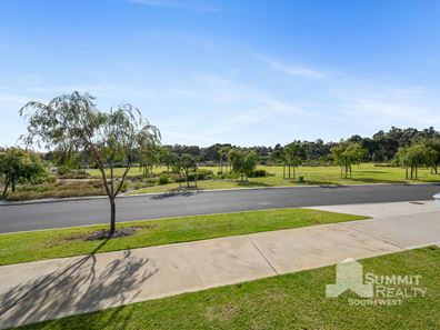 2 Milsom Approach, Dalyellup WA 6230