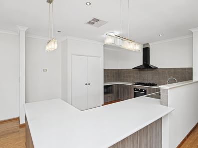 1 Rosemary Street, Wattle Grove WA 6107