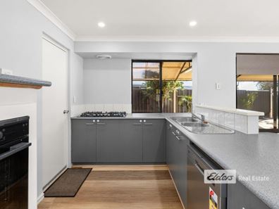17 Garnet Way, Dalyellup WA 6230