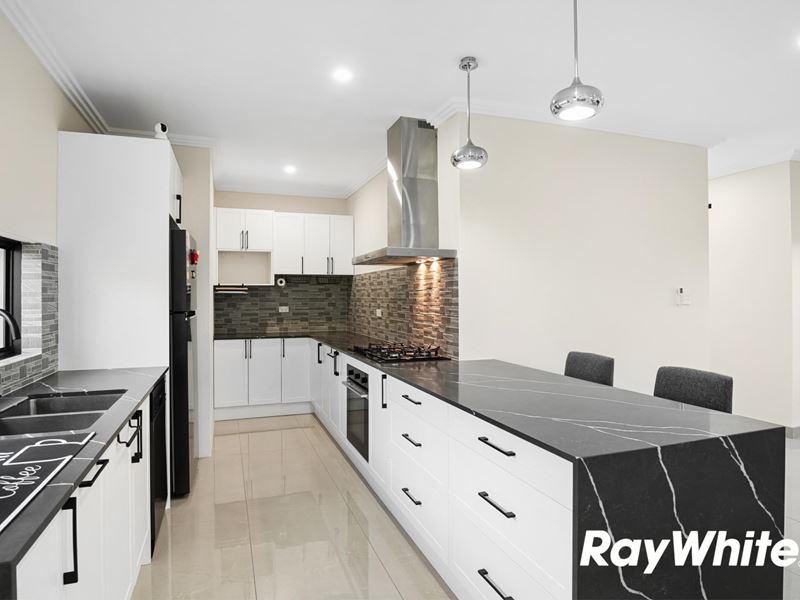 19A Peak View, Ballajura WA 6066