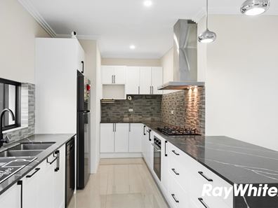 19A Peak View, Ballajura WA 6066