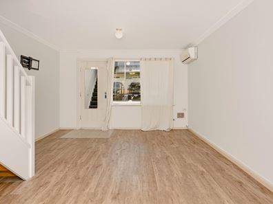 9/52 Kent Street, Rockingham WA 6168