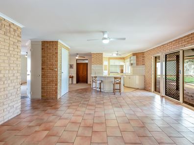 8 Calythrix Court, Strathalbyn WA 6530