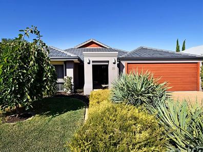 16 Westgrove Drive, Ellenbrook WA 6069