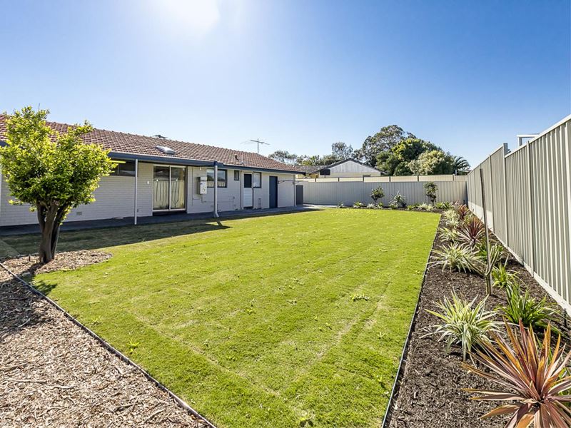 23 Rowlands Court, Padbury WA 6025