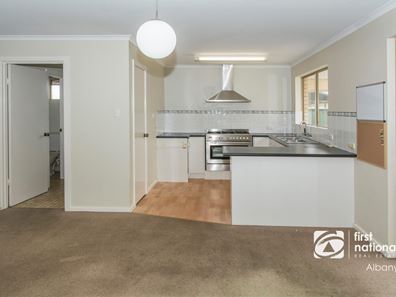 54 Sierra Crescent, Orana WA 6330