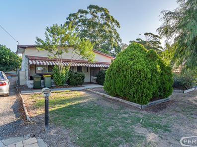 33 Eacott Street, Mandurah WA 6210