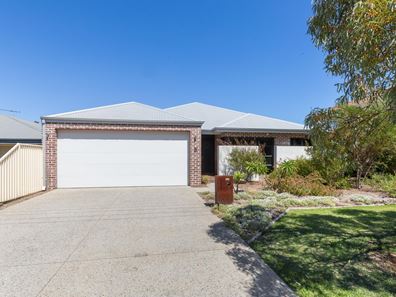 8 Finlay Court, Rivervale WA 6103