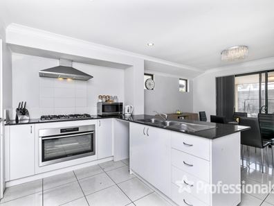 41 Bildersee Avenue, Brabham WA 6055