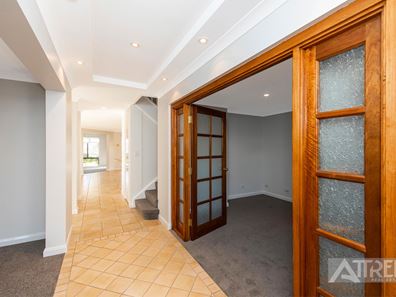 1 Roebuck Avenue, Canning Vale WA 6155